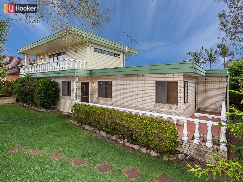 22 Namatjira Street, Everton Park QLD 4053