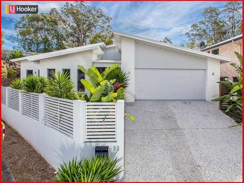 32 Ironbark Circuit, Everton Hills QLD 4053
