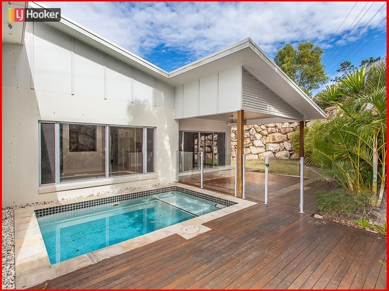 32 Ironbark Circuit, Everton Hills QLD 4053