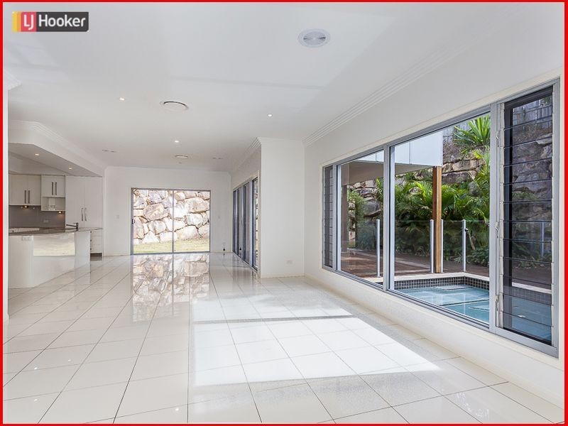 32 Ironbark Circuit, Everton Hills QLD 4053