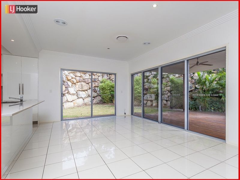 32 Ironbark Circuit, Everton Hills QLD 4053