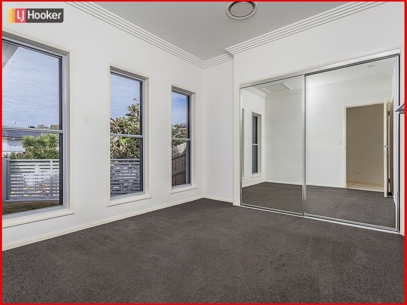 32 Ironbark Circuit, Everton Hills QLD 4053