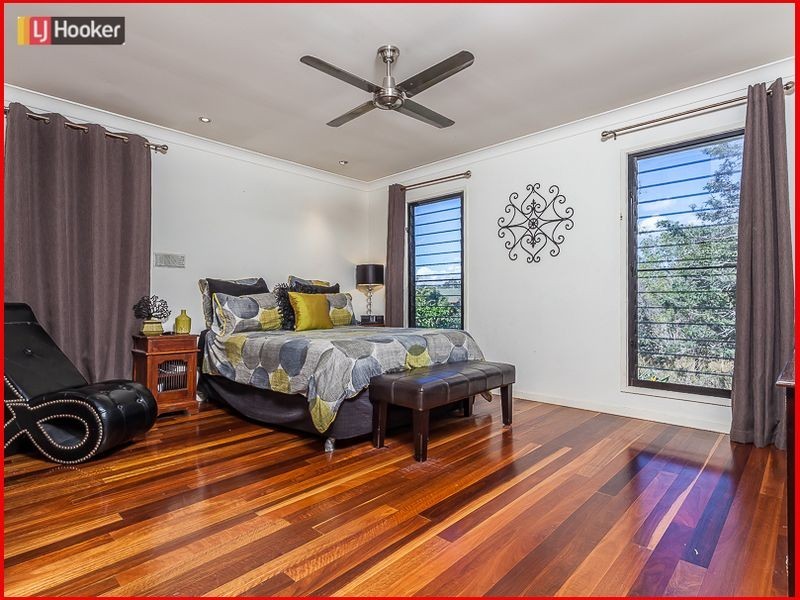 31 Laurina Crescent, Mcdowall QLD 4053