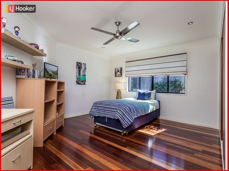 31 Laurina Crescent, Mcdowall QLD 4053