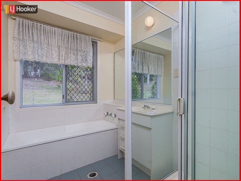 10 Basswood Court, Albany Creek QLD 4035