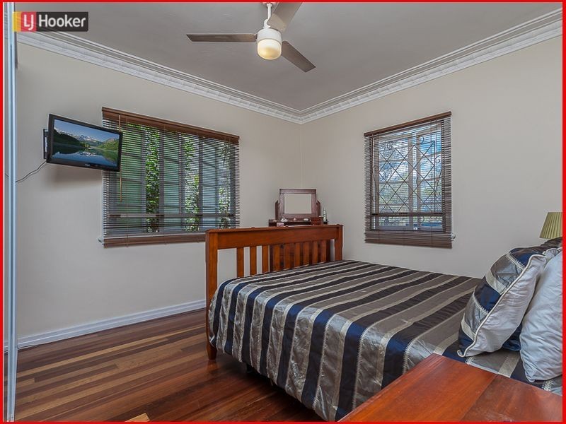 21 Wayland Street, Stafford QLD 4053