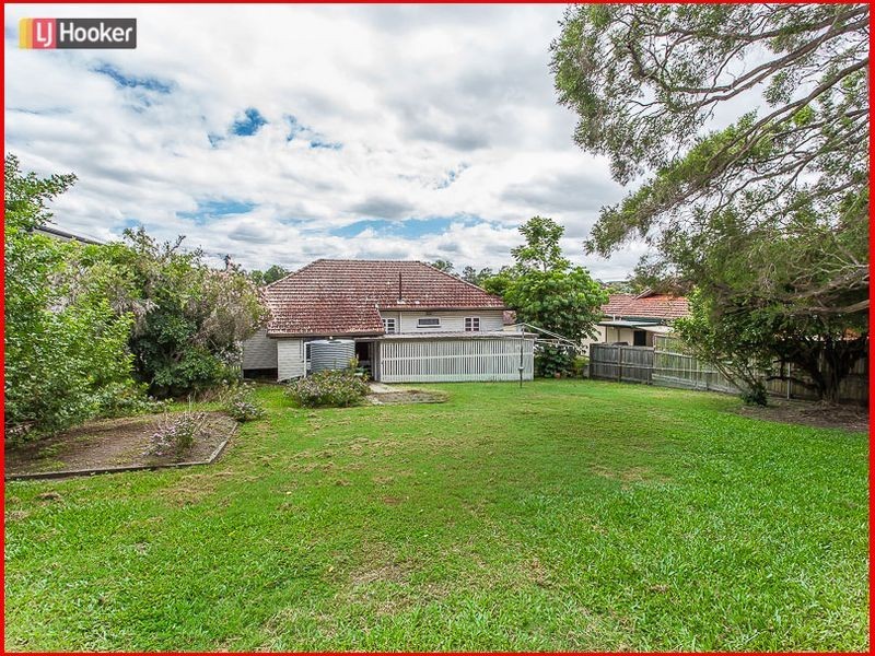 14 Pullen Road, Everton Park QLD 4053