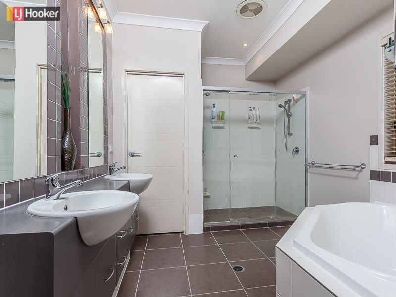 66 River Oak Way, Narangba QLD 4504