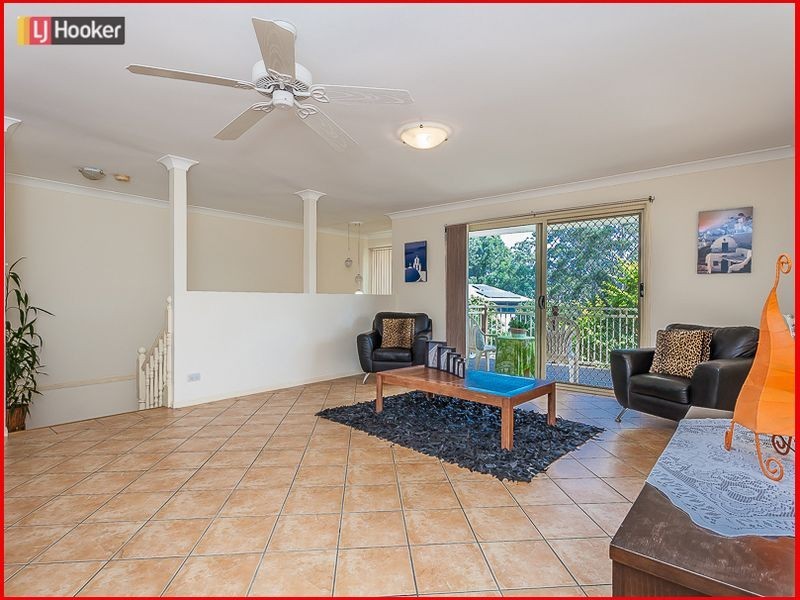 35 Strathmere Place, Upper Kedron QLD 4055
