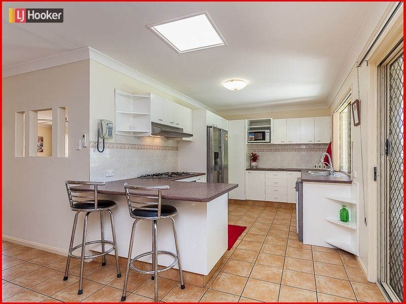 35 Strathmere Place, Upper Kedron QLD 4055