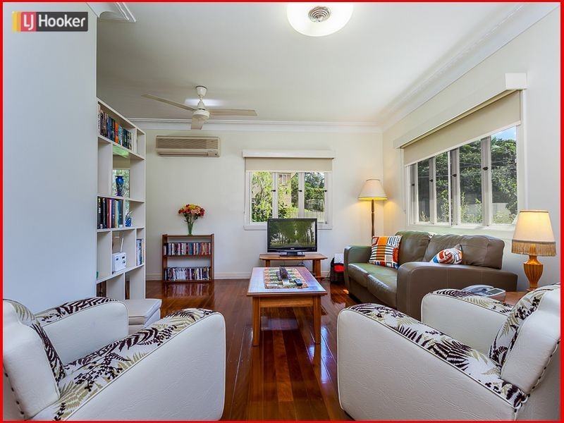 12 Benfield Street, Mitchelton QLD 4053