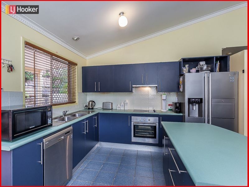 2/85 View Crescent, Arana Hills QLD 4054