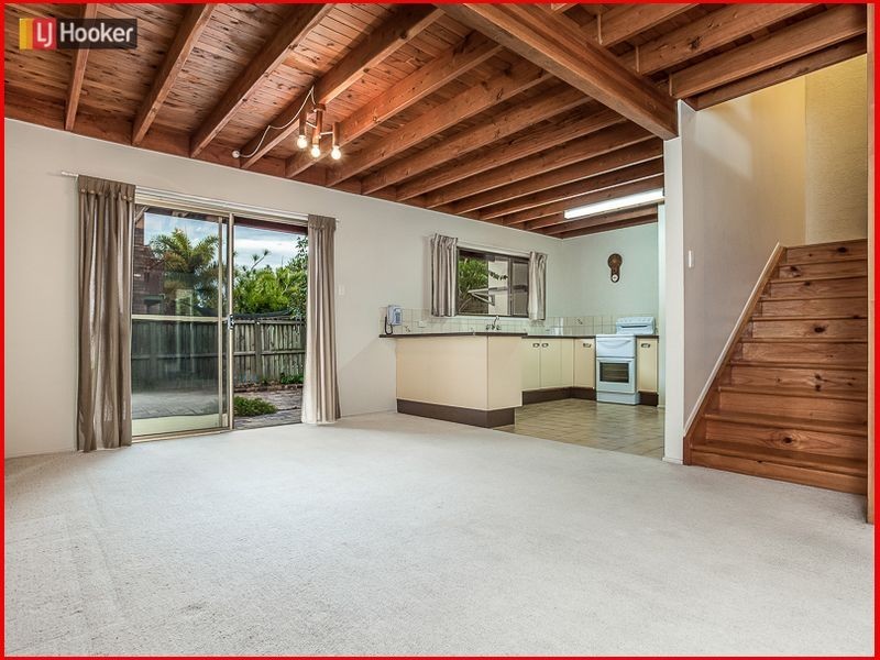 1/27 Bunowen Street, Ferny Grove QLD 4055