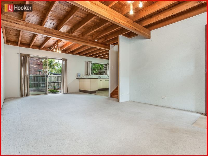 1/27 Bunowen Street, Ferny Grove QLD 4055