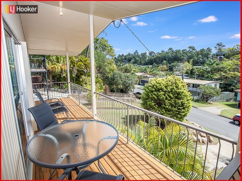 15 Menangle Avenue, Arana Hills QLD 4054