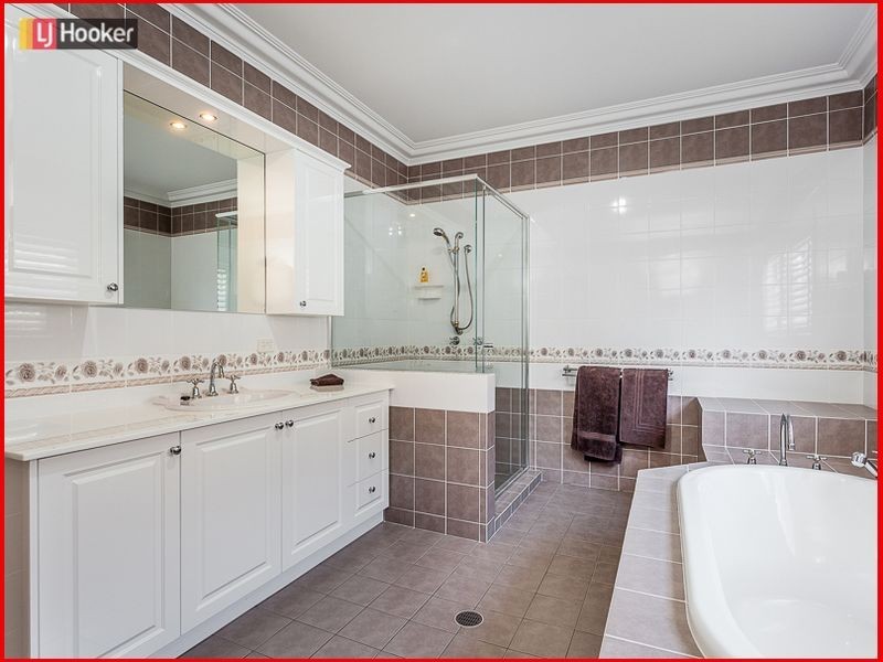 106 Scott Street, Stafford Heights QLD 4053