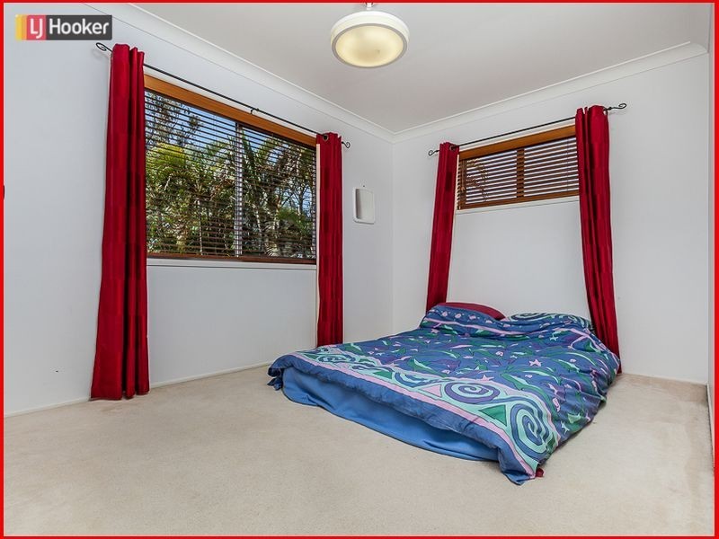4 Bowers Road North, Everton Hills QLD 4053