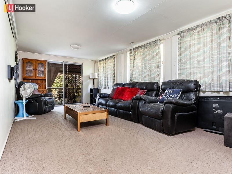 18 Tuttumburra Court, Ferny Hills QLD 4055