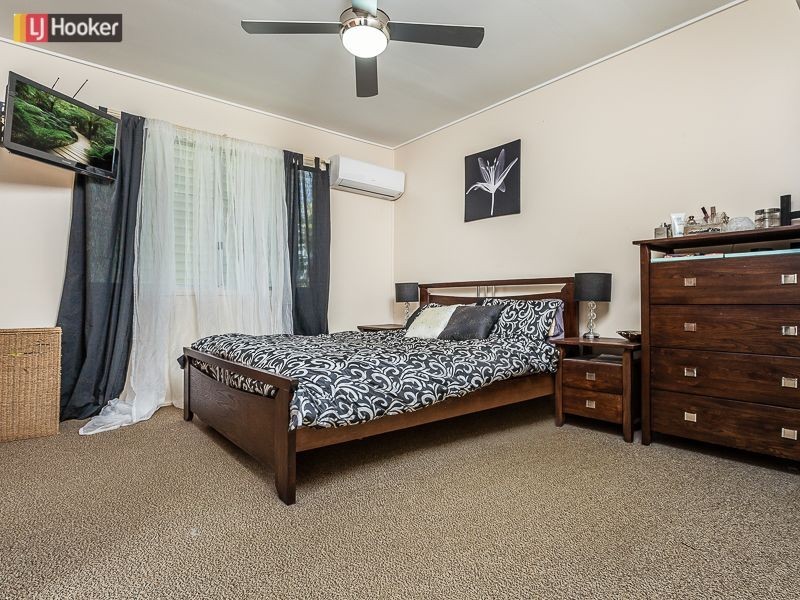 18 Tuttumburra Court, Ferny Hills QLD 4055