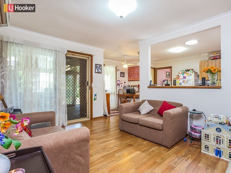 11 Sinatra Crescent, Mcdowall QLD 4053