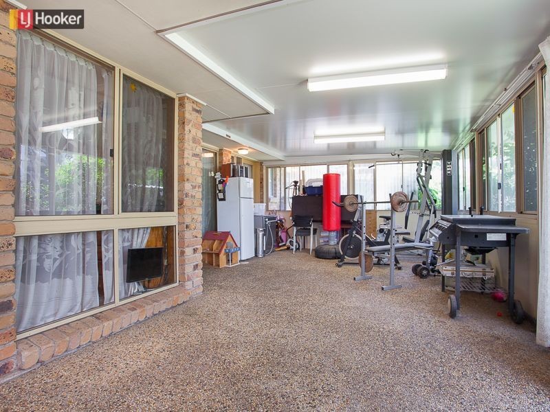 11 Sinatra Crescent, Mcdowall QLD 4053