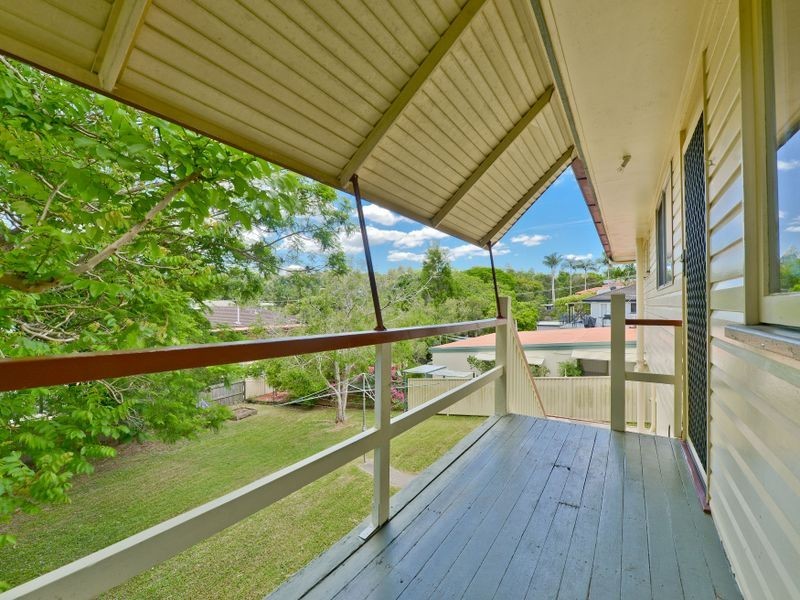 26 Derrima Crescent, Ferny Hills QLD 4055