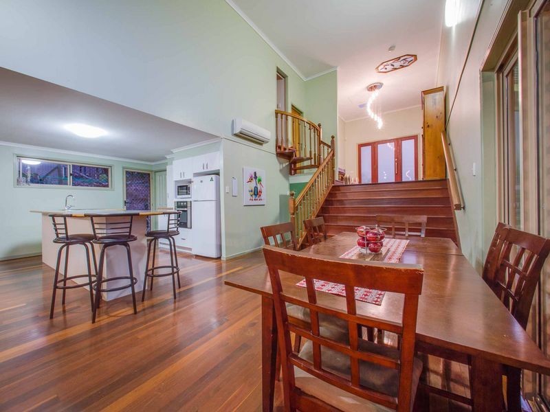 36 Henderson Road, Everton Hills QLD 4053