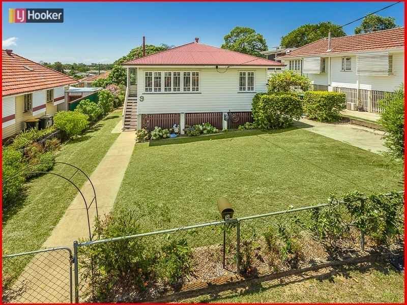 9 Chigwell Street, Wavell Heights QLD 4012