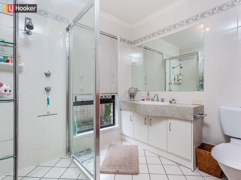 42 Monroe Place, Mcdowall QLD 4053