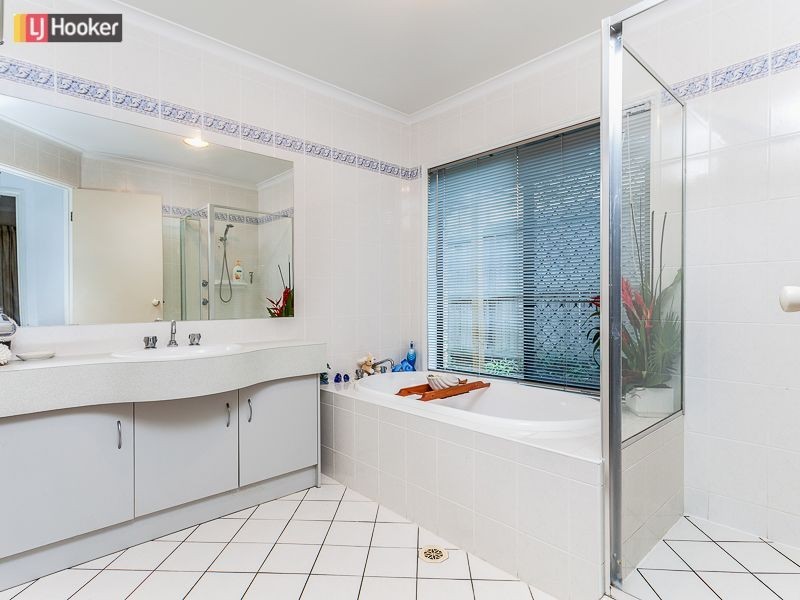 42 Monroe Place, Mcdowall QLD 4053