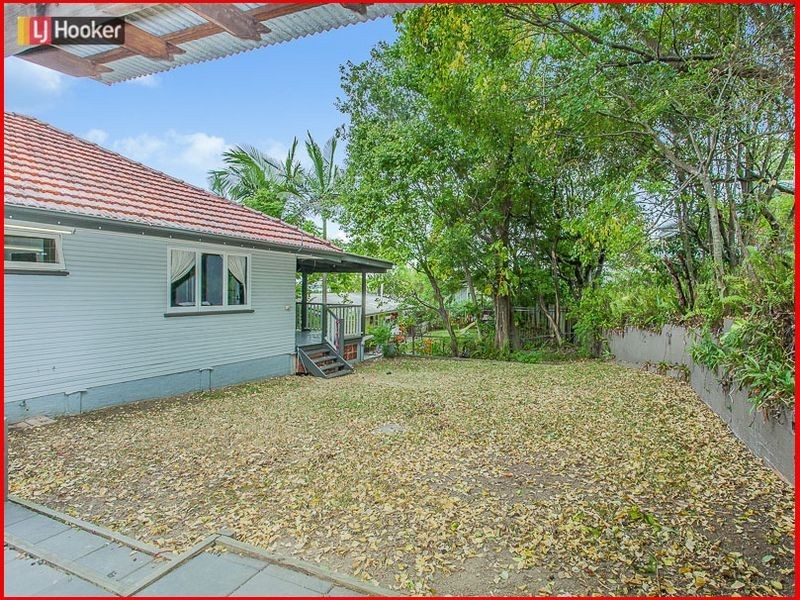 128 Appleby Road, Stafford Heights QLD 4053