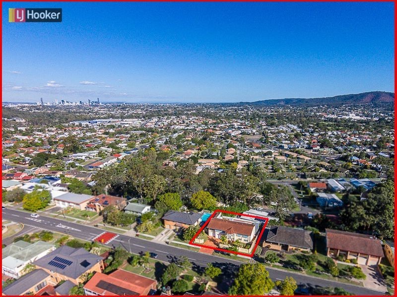 30 Dargie Street, Everton Park QLD 4053