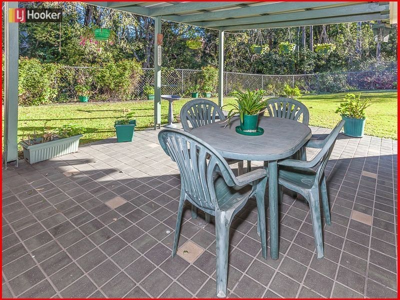 28 Hawkes Avenue, Arana Hills QLD 4054