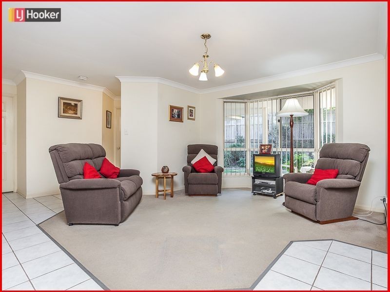 28 Hawkes Avenue, Arana Hills QLD 4054