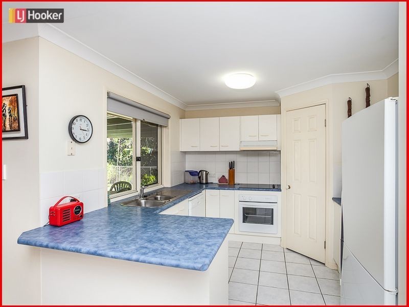 28 Hawkes Avenue, Arana Hills QLD 4054