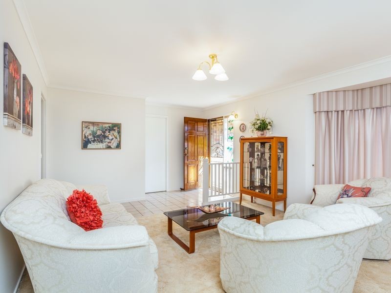 17 Paramount Circuit, Mcdowall QLD 4053