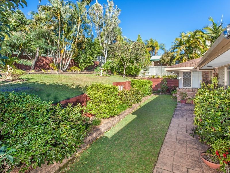 17 Paramount Circuit, Mcdowall QLD 4053