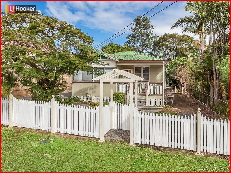 12 Gizerah Street, Mitchelton QLD 4053