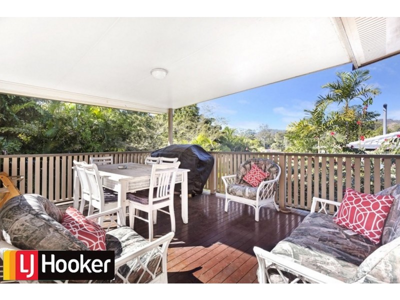 11 Kuringal Drive, Ferny Hills QLD 4055