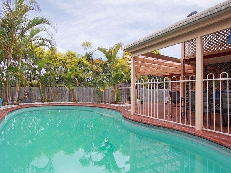 35 Oxford Crescent, Bridgeman Downs QLD 4035