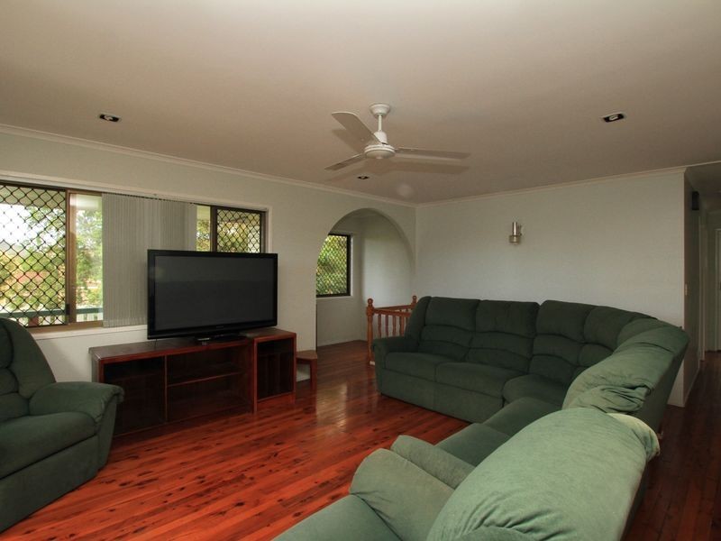 22 Samantha Crt, Ferny Hills QLD 4055