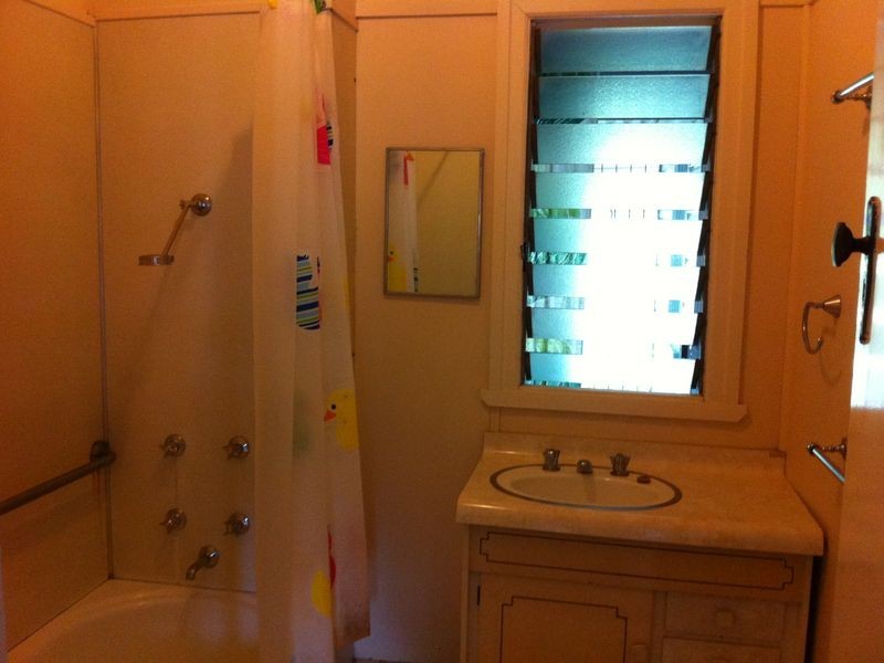 18 Chisholm Street, Stafford Heights QLD 4053