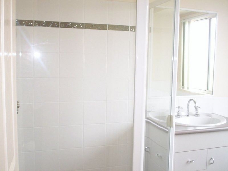 9 Brace Close, Bray Park QLD 4500