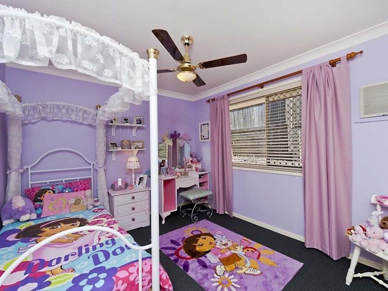 5 Georgette Court, Eatons Hill QLD 4037