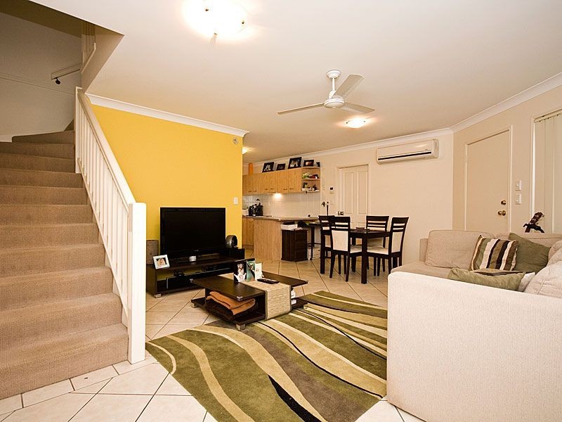 1/2 Russell Street, Everton Park QLD 4053
