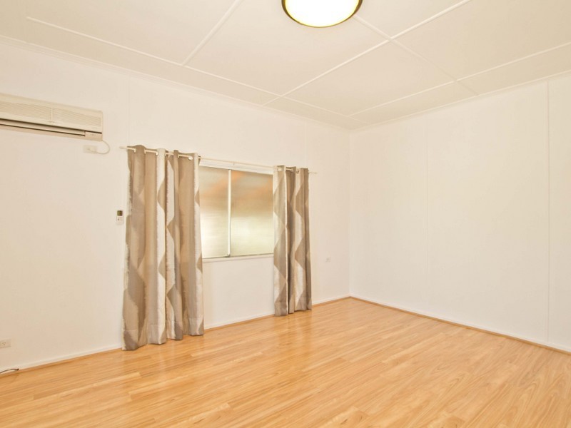 60 Blaker Road, Mitchelton QLD 4053
