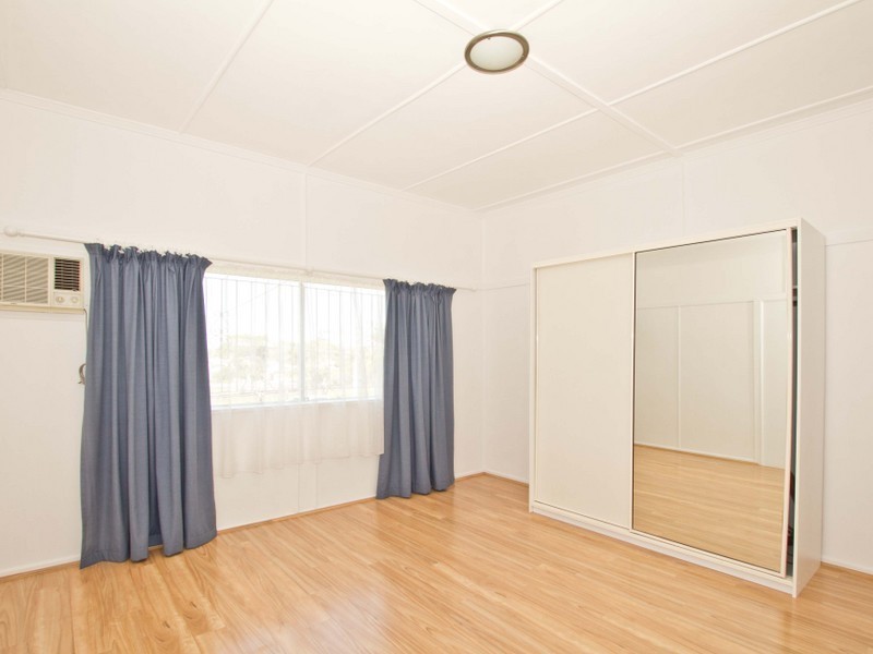 60 Blaker Road, Mitchelton QLD 4053