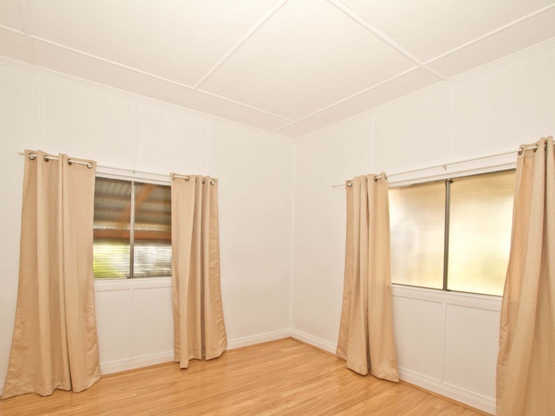 60 Blaker Road, Mitchelton QLD 4053