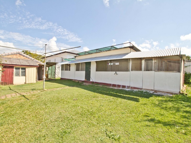 60 Blaker Road, Mitchelton QLD 4053