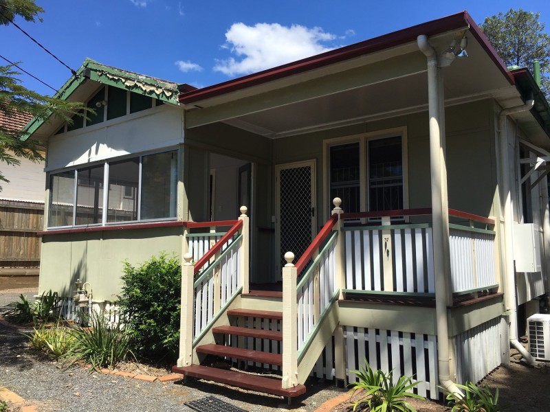 12 Gizerah Street, Mitchelton QLD 4053